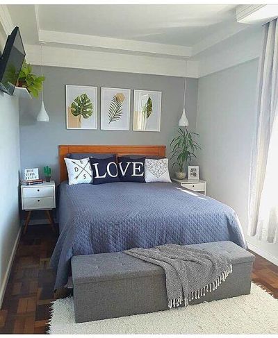 Decoração de quarto de casal simples com almofadas