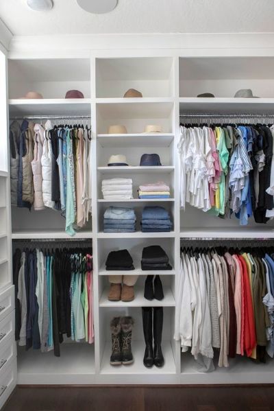 Guarda roupa organizado