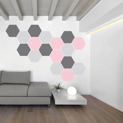 Pintura criativa hexagonal na sala