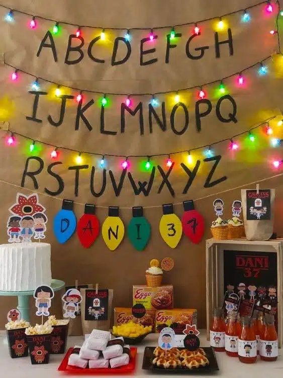 Decoração Stranger Things festa aniversário