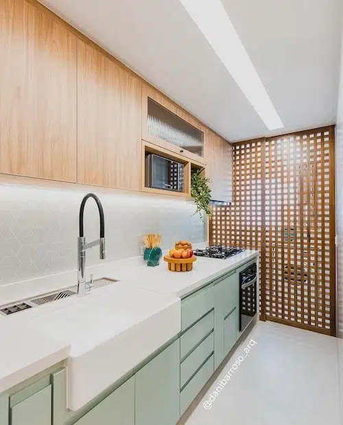 Cozinha Verde: + 25 ideias incríveis para decorar a casa cozinha verde menta e madeira