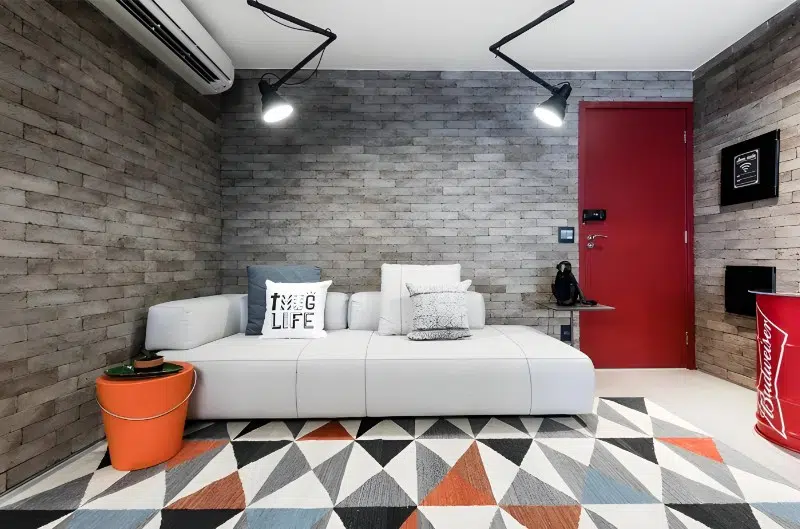 cores que combinam com vermelho decoração de sala