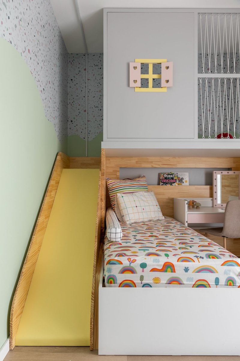 decoração de quarto infantil com escorregador